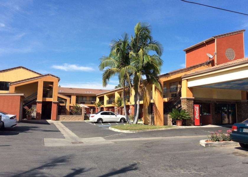 California La Puente Facade