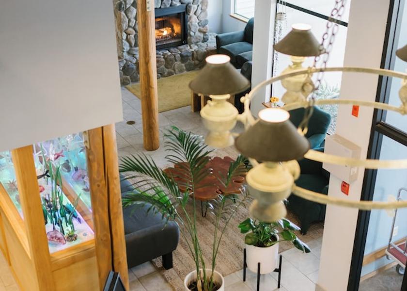 Washington Friday Harbor Lobby