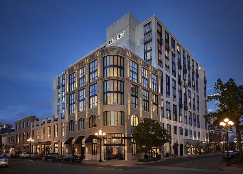 California San Diego Front of property - evening/night