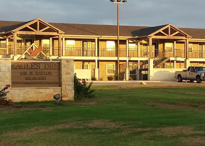 Texas Cotulla Property Grounds