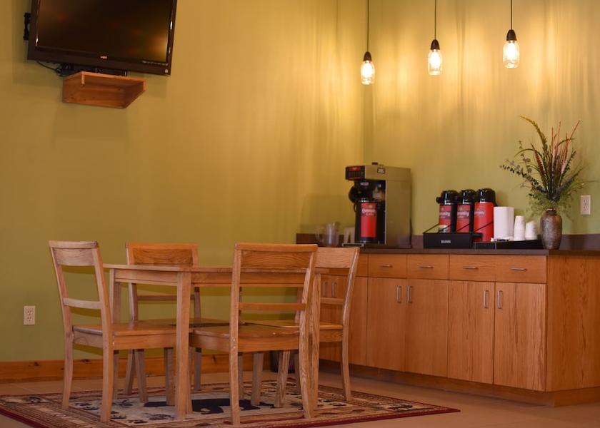 Louisiana New Delhi Coffee Service