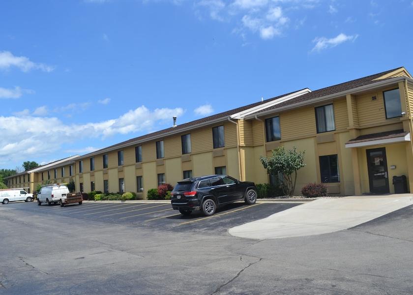 Wisconsin Germantown Exterior Detail