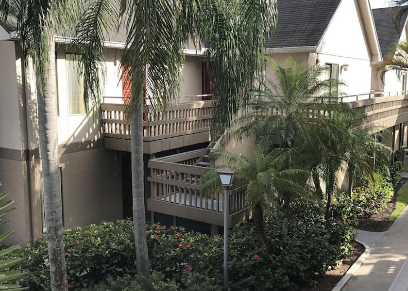 Florida Doral Exterior Detail