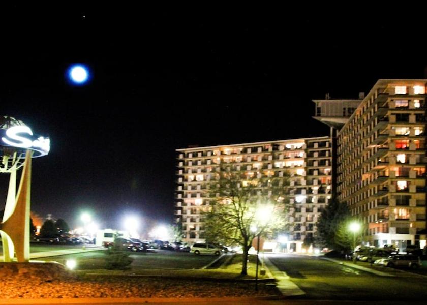Colorado Colorado Springs Front of property - evening/night
