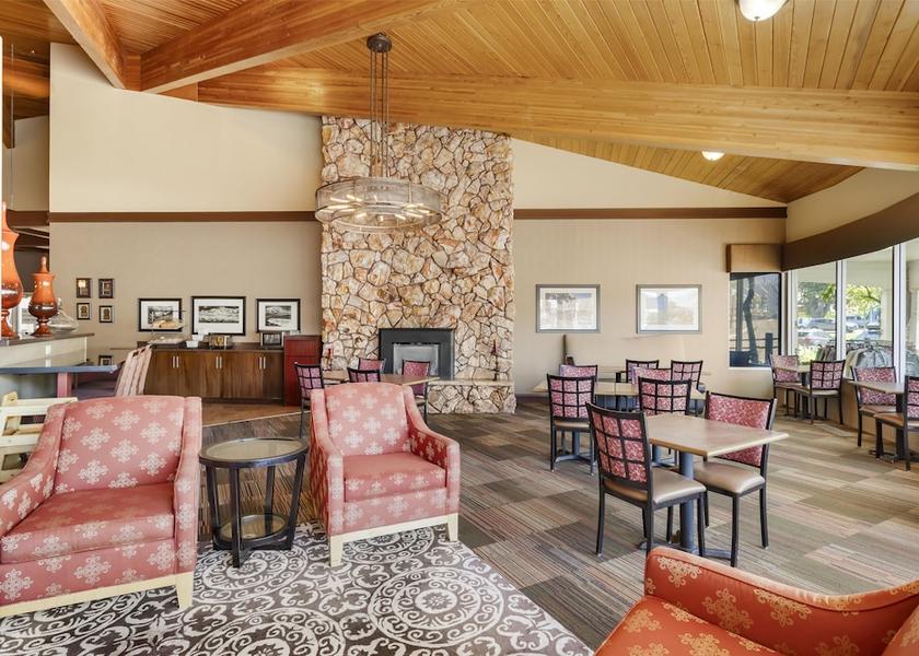 Utah Cedar City Breakfast Area