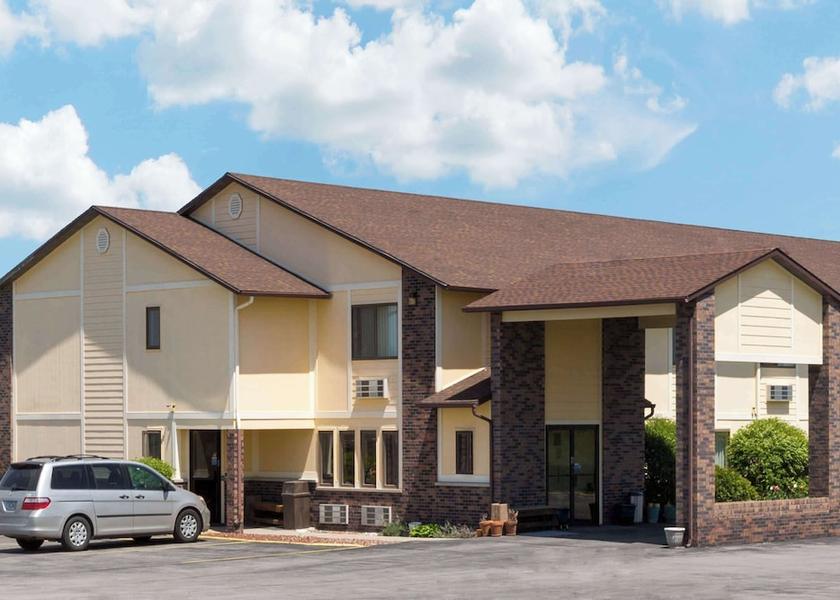 Iowa Perry Exterior