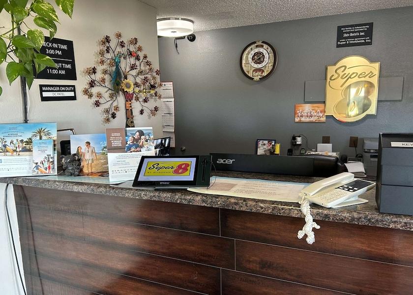 Iowa Perry Lobby