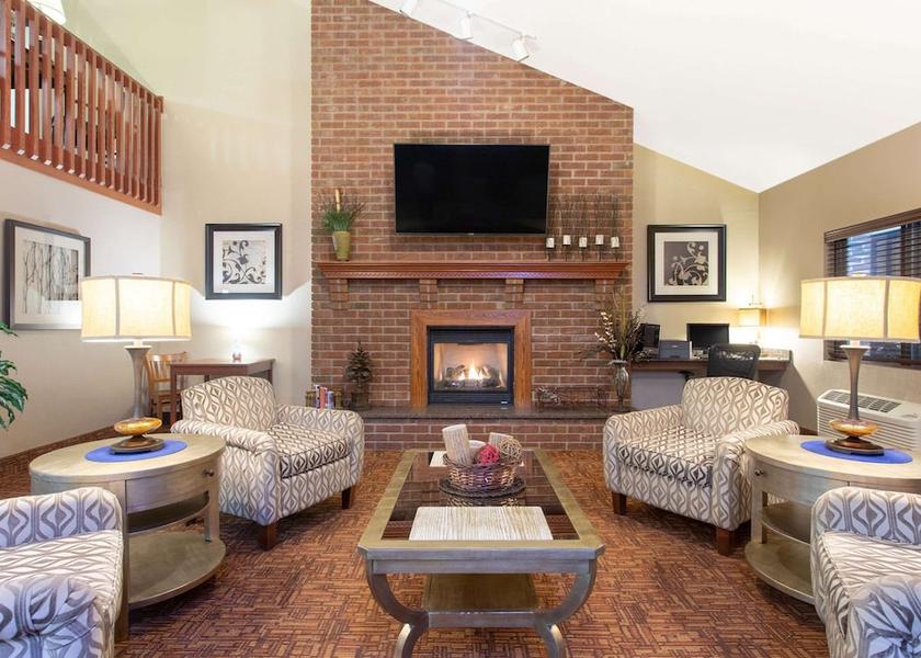 Wisconsin New London Lobby