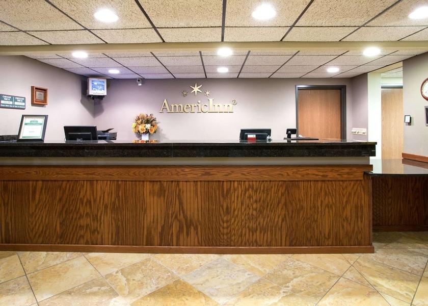 Wisconsin New London Lobby