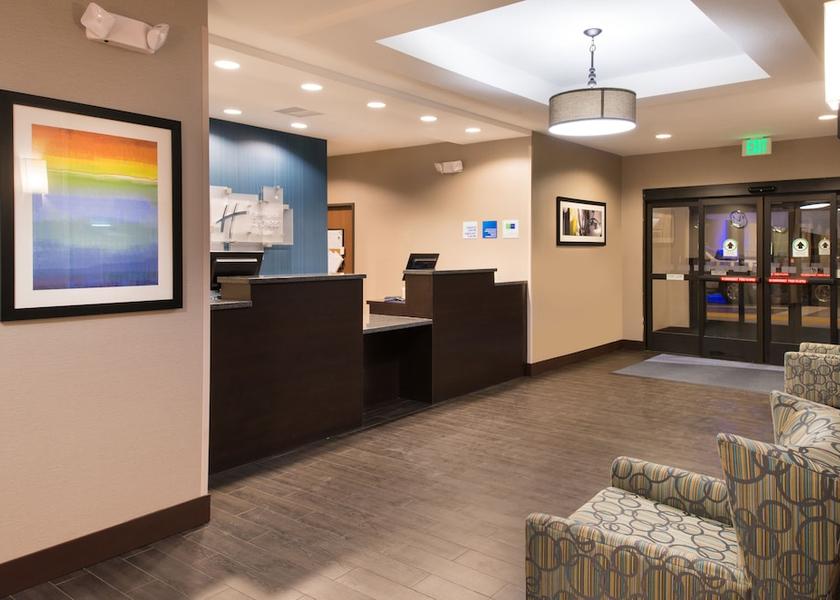 California Bakersfield Interior Entrance