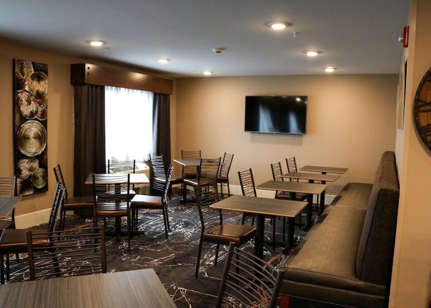 Minnesota Morris Breakfast Area