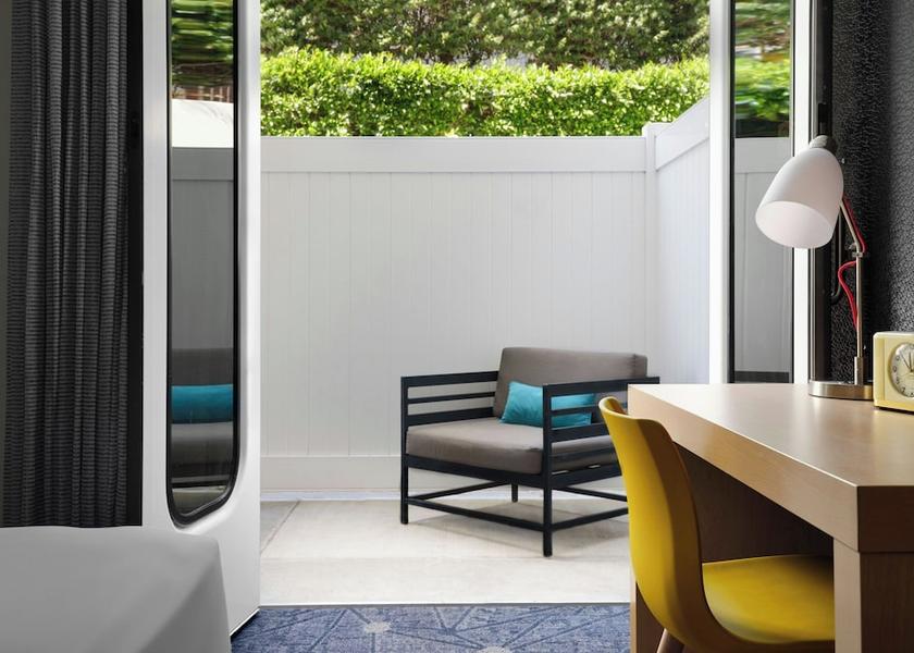 California El Segundo Room