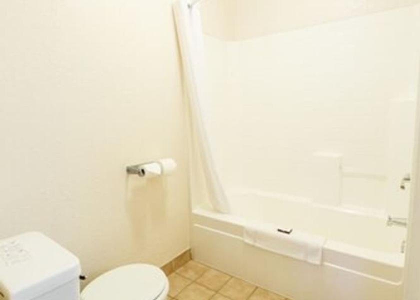 California Murphys Bathroom