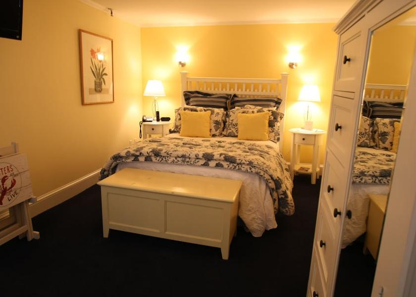 Rhode Island Newport Room