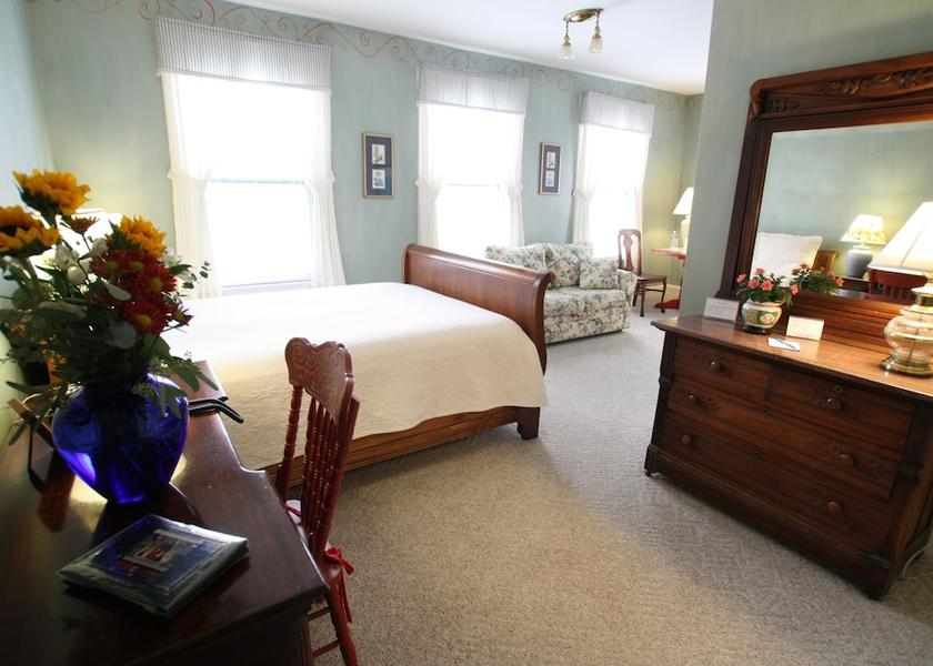 Rhode Island Newport Room