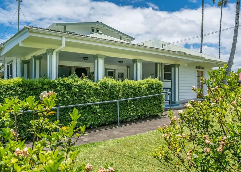 Hawaii Hilo Exterior Detail