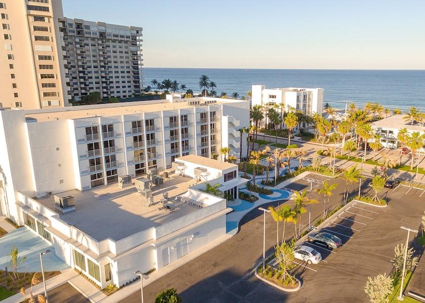 Florida Lauderdale-by-the-Sea Facade