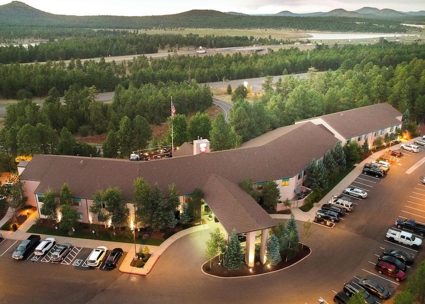 Arizona Williams Exterior Detail