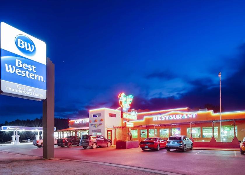 Utah Mount Carmel Exterior Detail