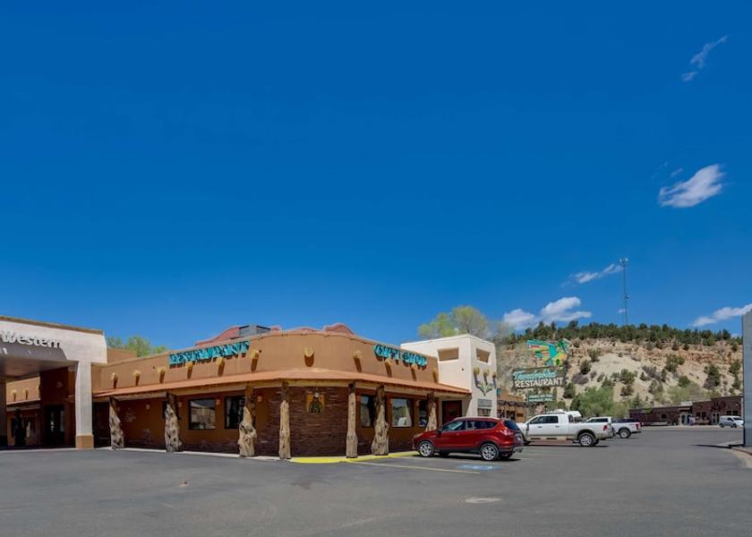 Utah Mount Carmel Exterior Detail