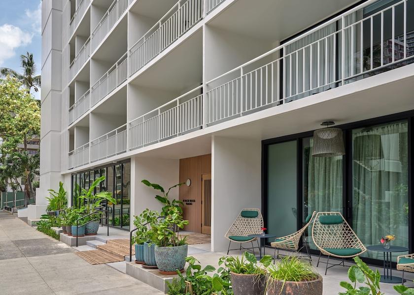 Hawaii Honolulu Facade