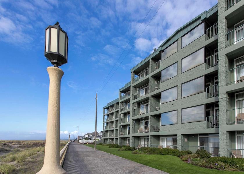 Oregon Seaside Exterior Detail