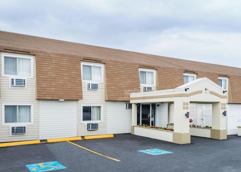 Maine Bangor Exterior