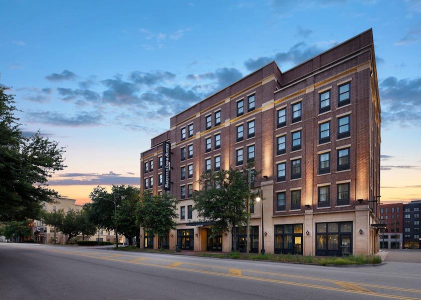 Georgia Savannah Primary image