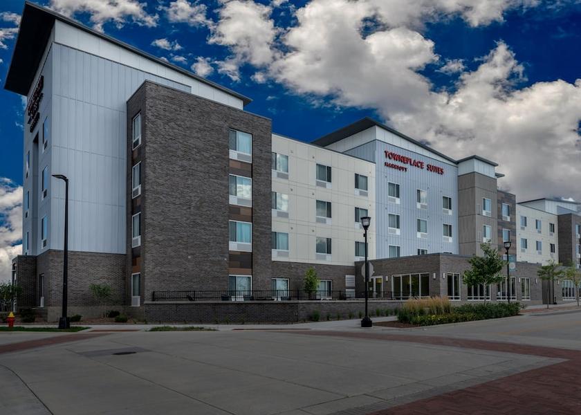 Wisconsin Oak Creek Exterior