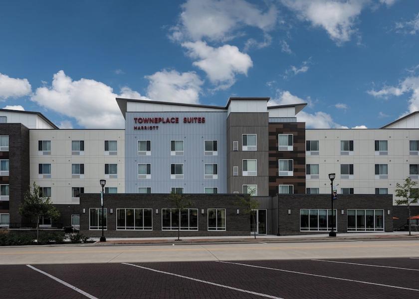 Wisconsin Oak Creek Exterior