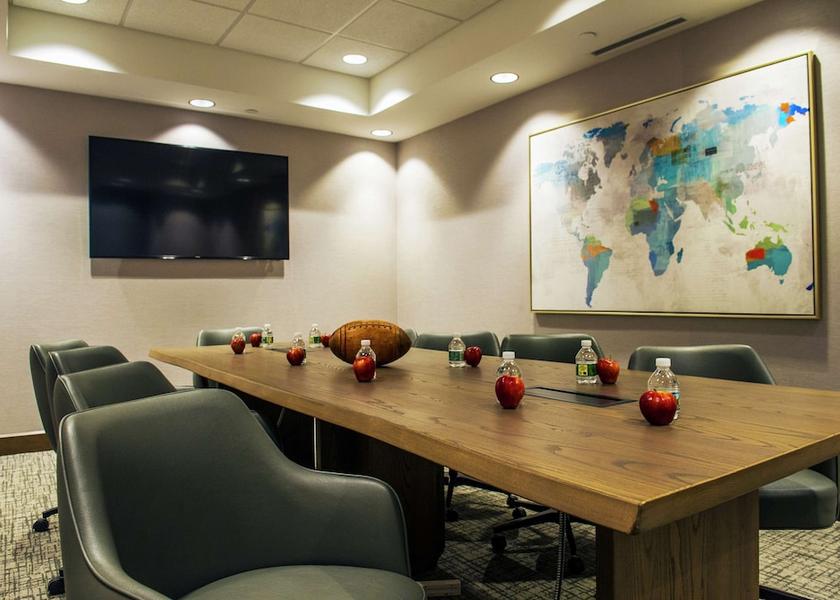 Massachusetts Foxboro Meeting Room