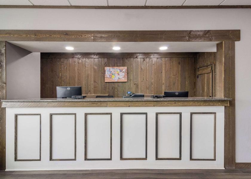 Nebraska Scottsbluff Lobby
