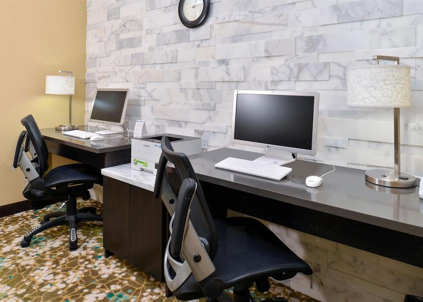 Washington Long Beach Business Centre