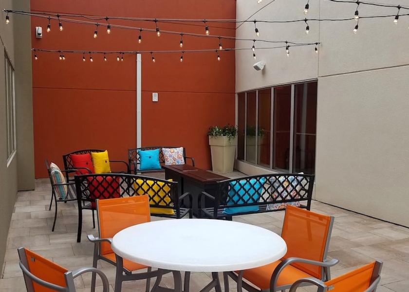 New York Lake Katrine Terrace/patio