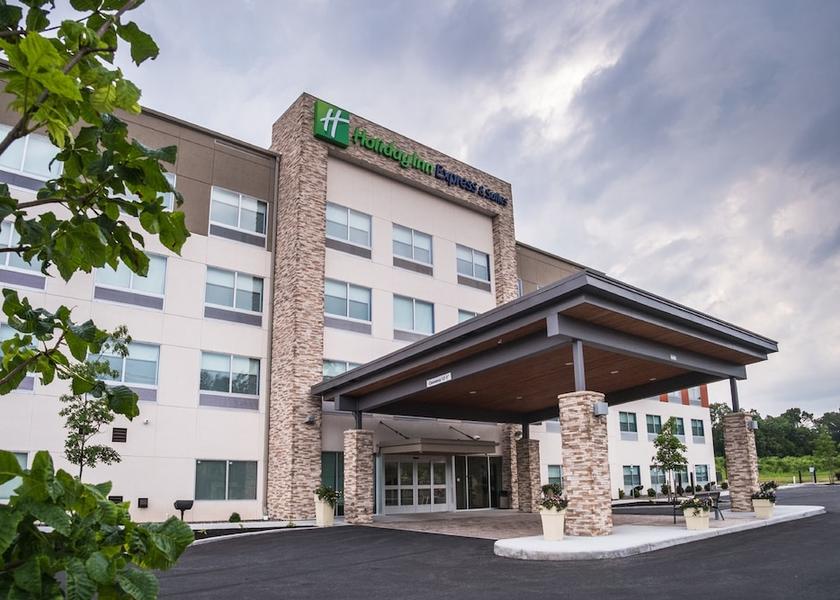 New York lake katrine Primary image