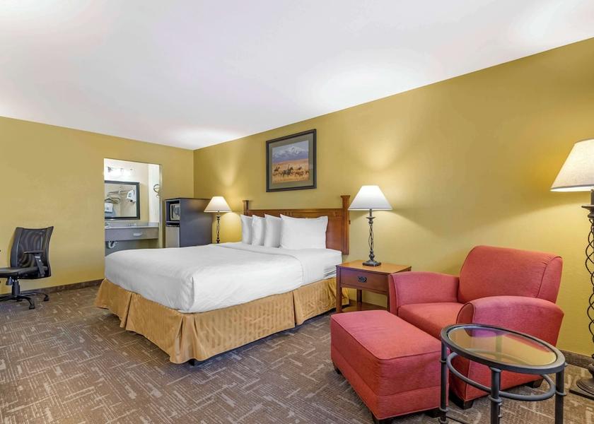 Texas Hallettsville Room