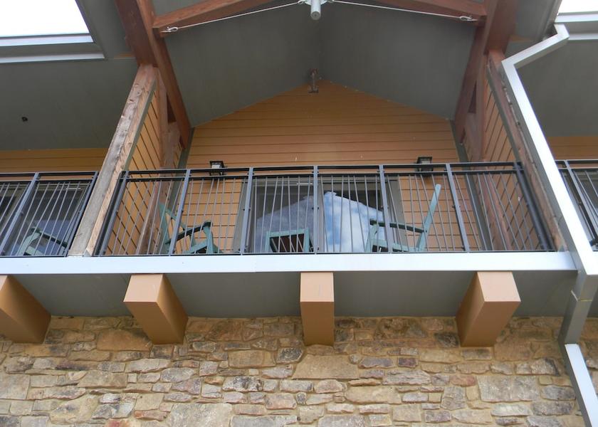 Missouri Eminence Terrace