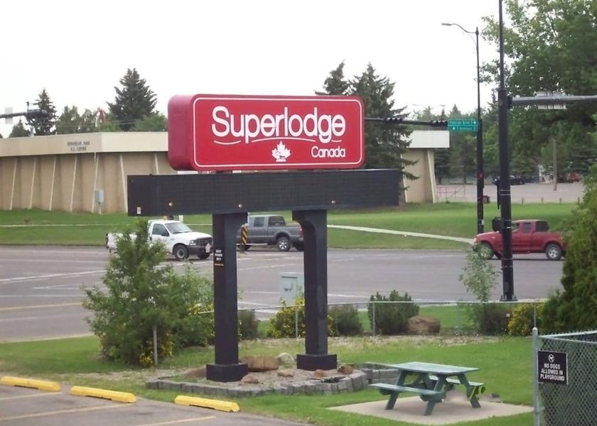 Alberta Lethbridge Exterior Detail