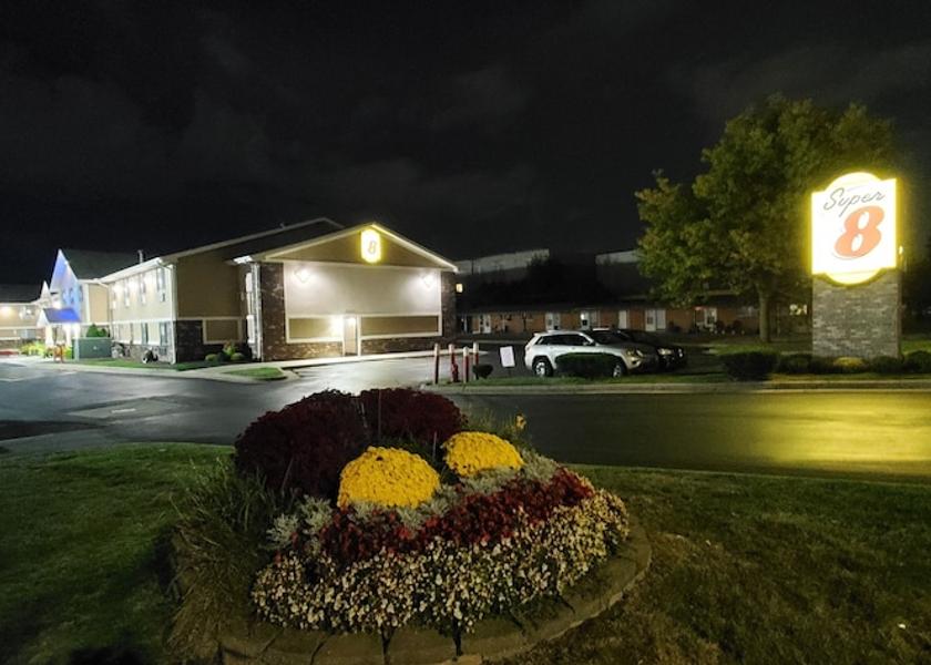 Michigan Sterling Heights Facade