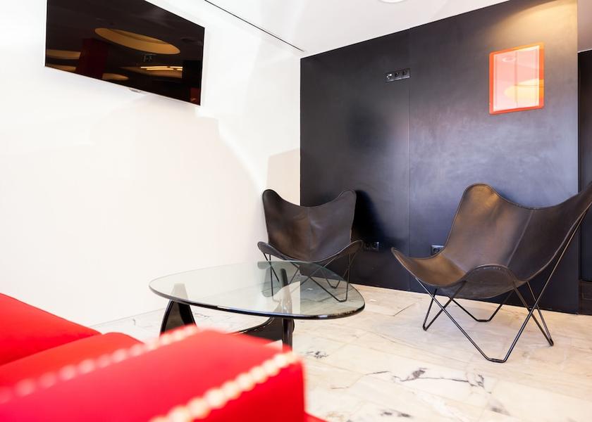Faro Faro Lobby