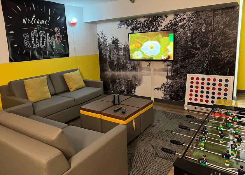 Minnesota Bloomington Room