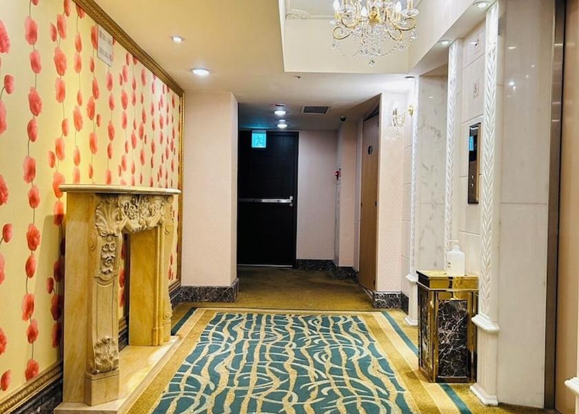  Taipei Hallway