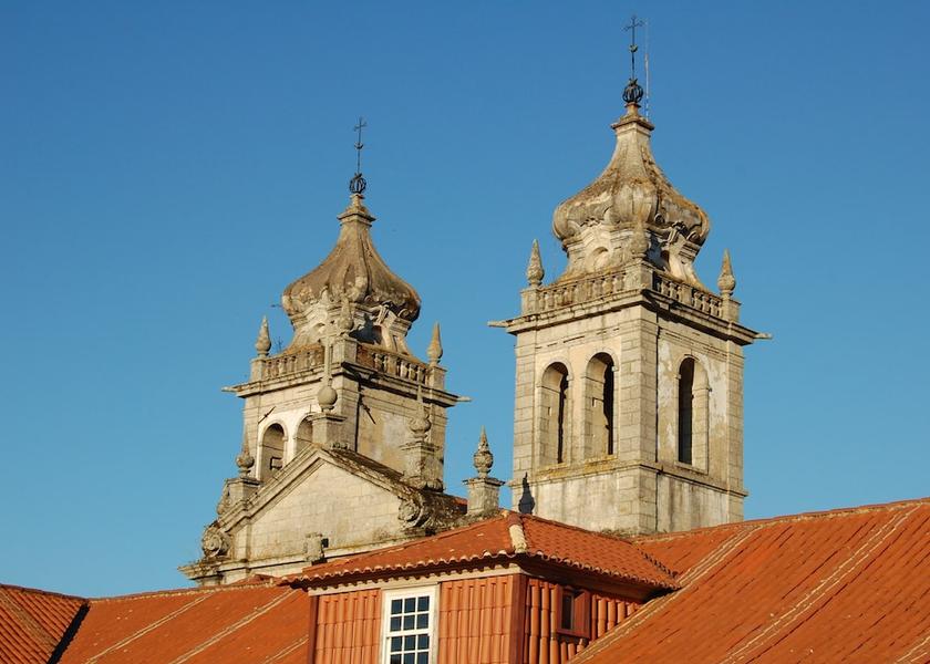 Braga Braga Exterior Detail