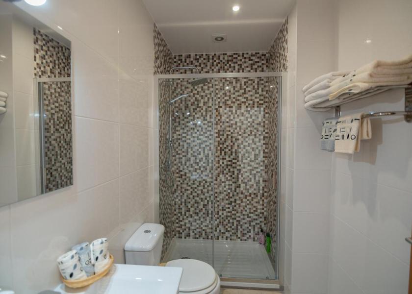 Leiria Batalha Double Room with Private Bathroom