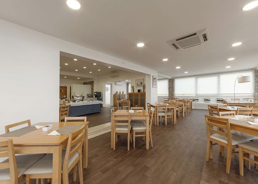 Leiria Peniche Breakfast buffet