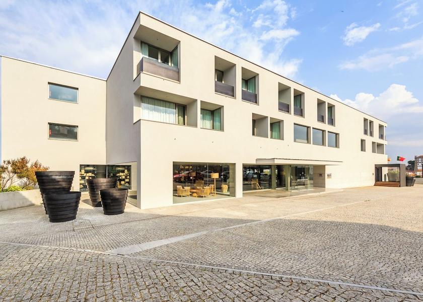 Porto Vila do Conde Front of property