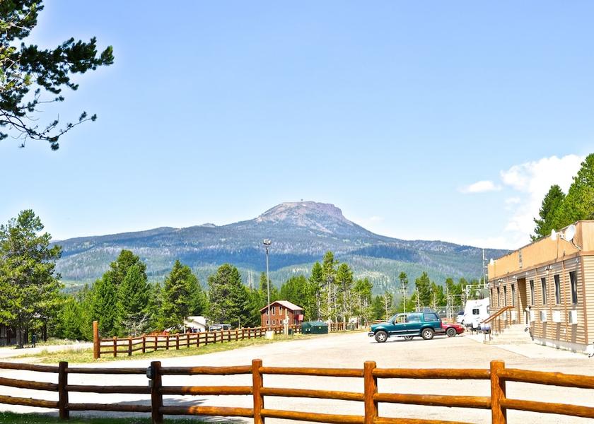 Idaho Island Park Exterior Detail