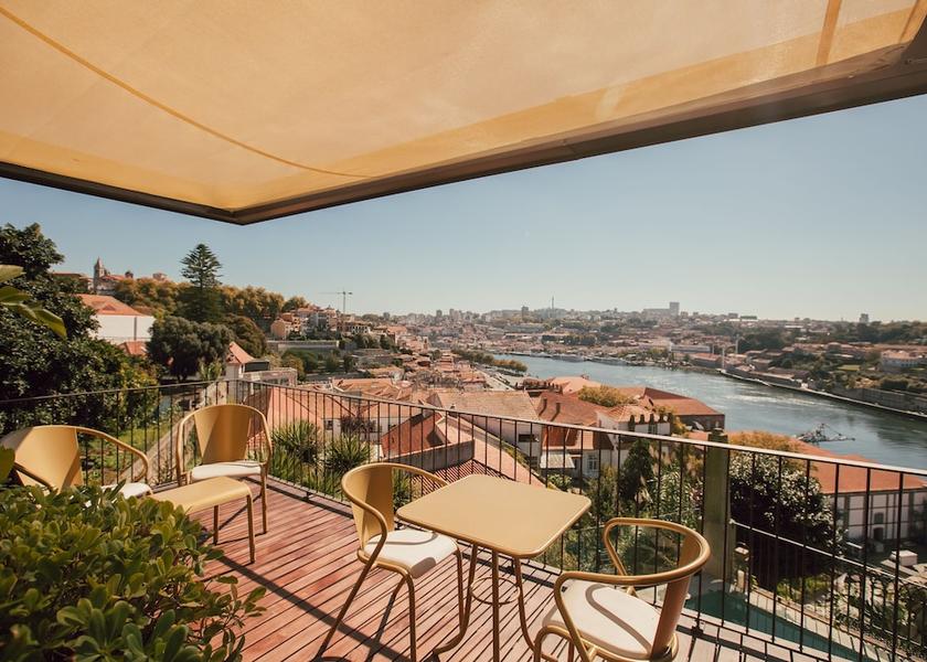 Porto Porto Balcony