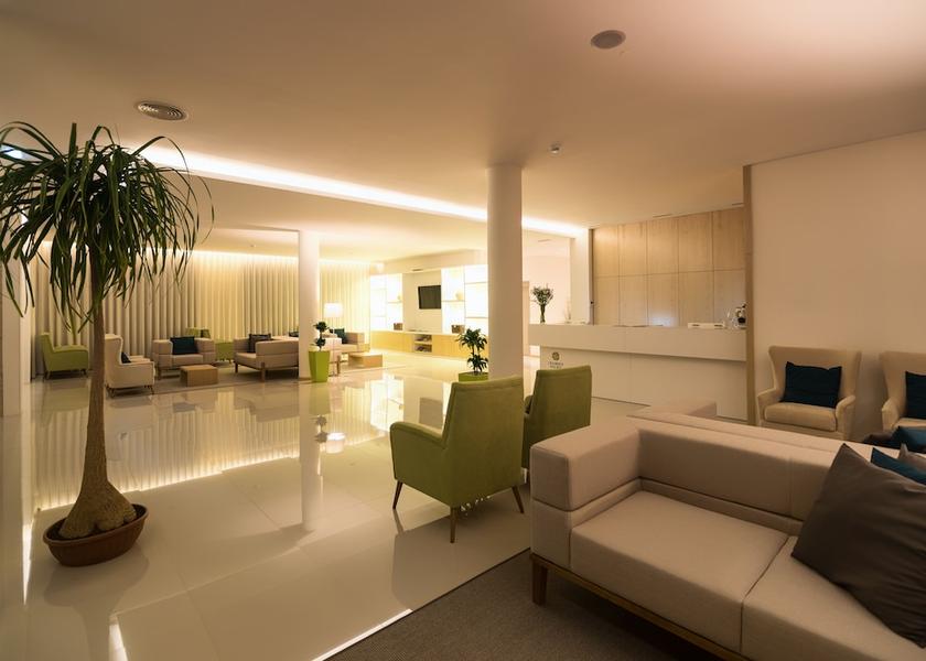 Braga Celorico de Basto Lobby sitting area