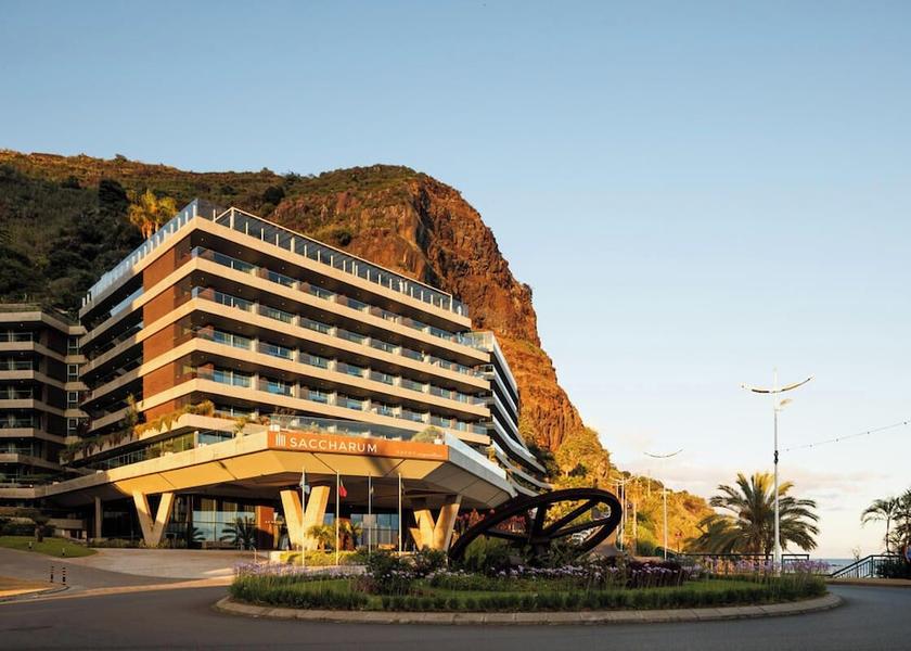 Madeira Region Calheta Front of property